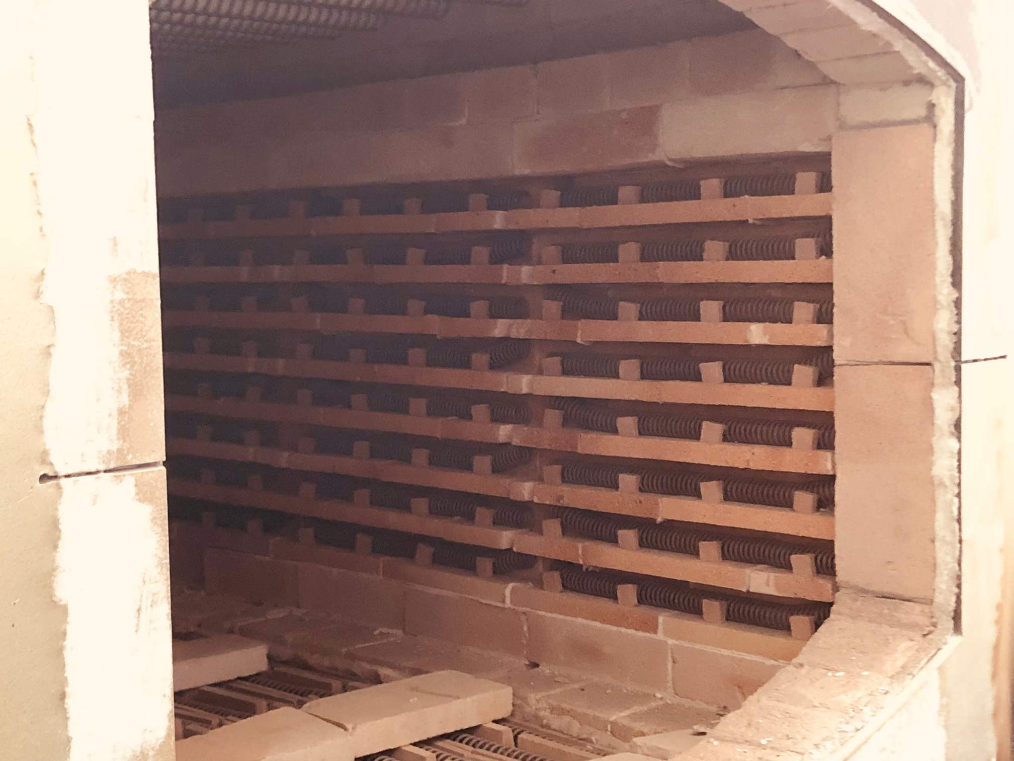 How to Achieve "Zero Defects" in Vacuum Heat Treatment? A Deep Dive into Our Heating Control System